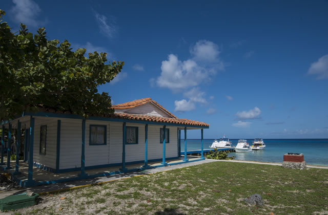 Marinas